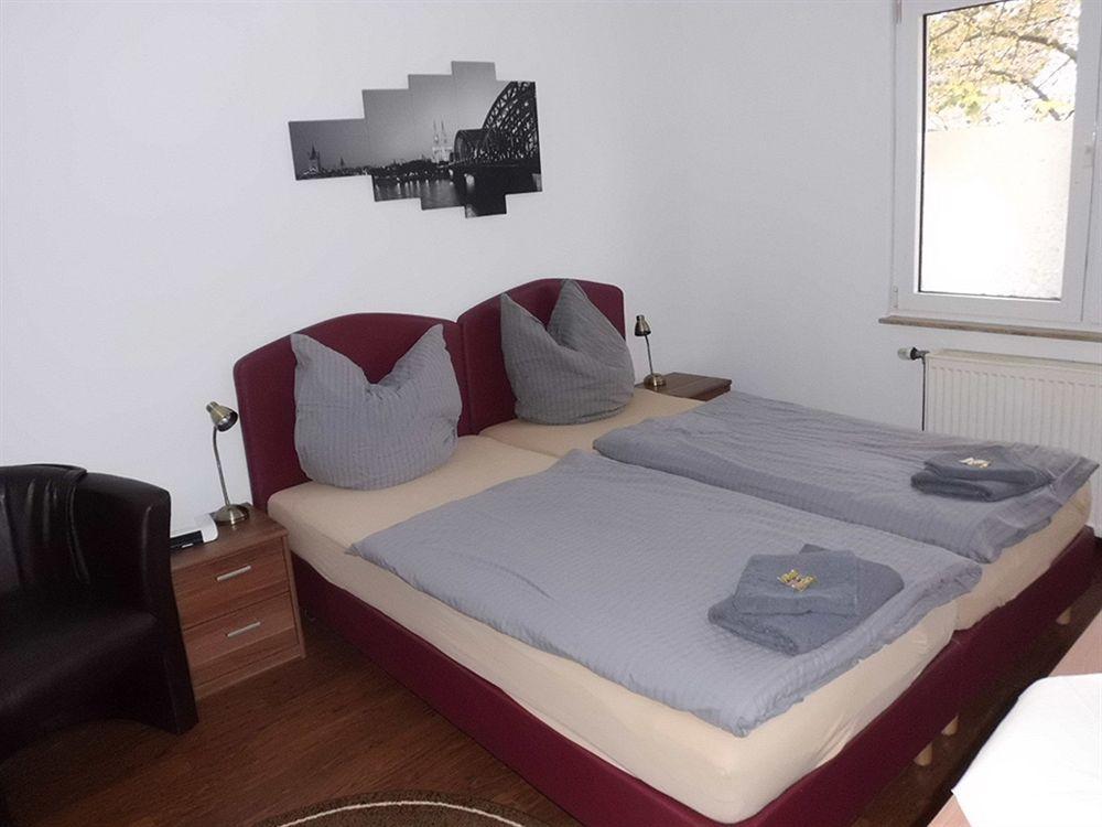 Hotel Schuetze Superior Hürth Eksteriør bilde