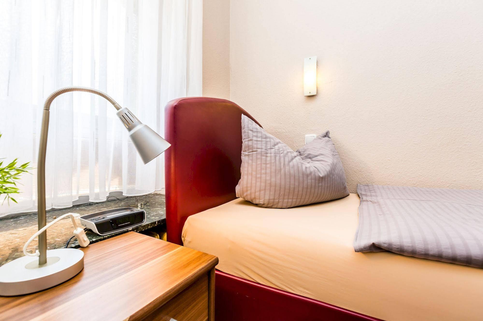 Hotel Schuetze Superior Hürth Eksteriør bilde